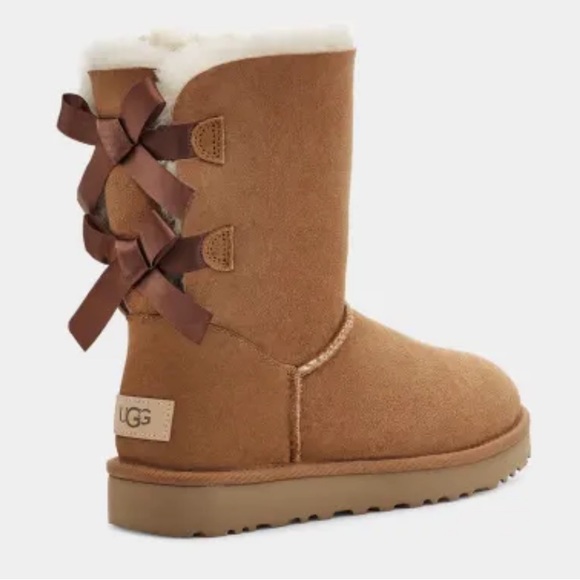 UGG Bailey Bow II in chestnut brown - Picture 1 of 13
